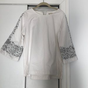 NE QUITTEZ PAS Embroidered Top